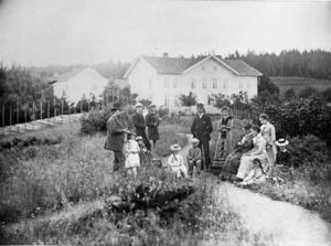 Undesløs i enga.jpg