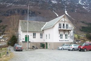 Ungdomshuset Vaarvon 1.jpg