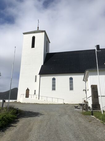 Værøy kirke 02.jpg