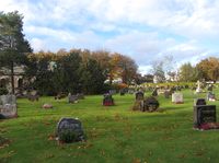 37. Vallø kapell kirkegård Tønsberg 2013.jpg