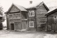 70. Valle Søndre (Sygard), Oppland - Riksantikvaren-T125 01 0527.jpg