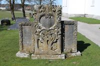 Olav Spydevold er gravlagt sammen med foreldrene på Varteig kirkegård. Foto: Chris Nyborg (2016).