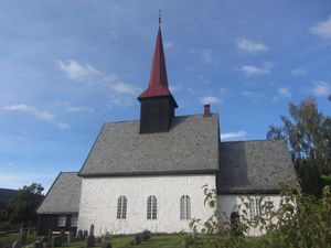 Vassås kirke i Hof i Vestfold 2012.jpg