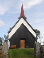 Vassås kirke sett forfra. Foto: Stig Rune Pedersen