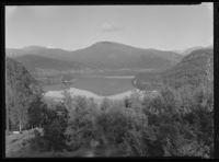 44. Ved Finneid, Vannet op til Sulitjelma - no-nb digifoto 20151201 00008 NB MIT FNR 14395.jpg