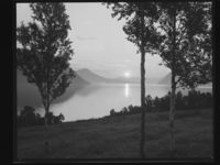 2. Ved Rotsundelv, Skjervig - no-nb digifoto 20150120 00078 NB MIT FNR 20062.jpg