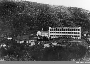 Vemork kraftstasjon og vannstoffabrikken.jpg