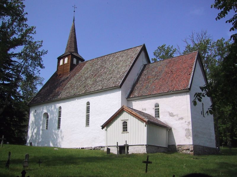 Fil:Veoy middelalderkirke.jpg