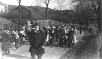 17. mai-toget i Fossgata tidlig på 1900-tallet.