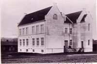 Skolebygningen i 1914