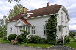 Vestre Bærum prestegård-2 230801.jpg