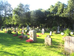 Vestre gravlund Oslo juli 2012.jpg