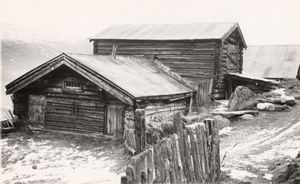 Vigenstad, Oppland - Riksantikvaren-T121 01 0244.jpg