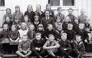 Vigmostad skoleklasse 1927.jpg