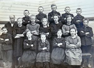 Vigmostad skoleklasse 1929 (beskjært).jpg