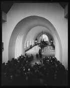 Åpningen av Vikingskiphuset 12.4.1957. Foto: Jac Brun/Nasjonalbiblioteket