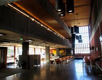 128. Vilhelm Bjerknes’ hus Blindern 2013 foajeen.jpg