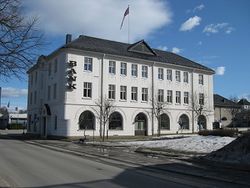 Vingers Sparebank i Kongsvinger (1910) Foto: Cato Edvarsen (2009).