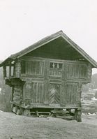 6. Vinsvoll-loftet, Akershus - Riksantikvaren-T048 01 0107.jpg