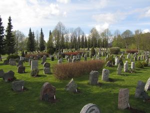 Voksen kirkegård Oslo 2012 2.jpg