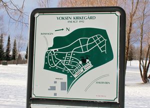 Voksen kirkegård Oslo skilt.jpg