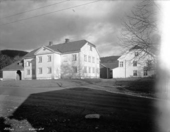 Voksengårdene i Oslo 1936 OB.Y4131.jpg