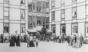 Voksenkollen Sanatorium postkort.jpg