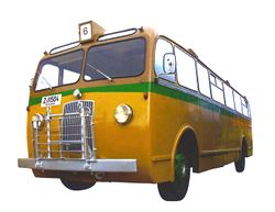 Det rullende materielle var sterkt nedslitt. Her er en Volvo buss med Vestfoldskilt i 1946. Foto: Rutebilhistorie.