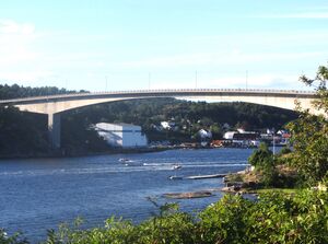 Vrengensundet og Vrengen bro 2012.jpg