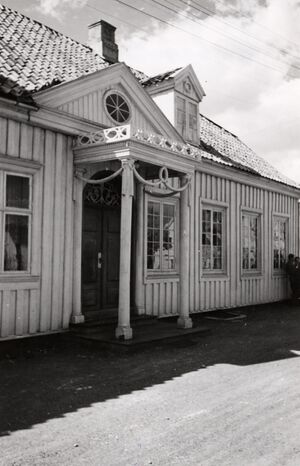 Wrightegården (Prestegården), Telemark - Riksantikvaren-T155 01 0143.jpg